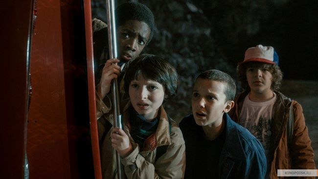 Кадр из сериала Очень странные дела Кадр из сериала Очень странные дела