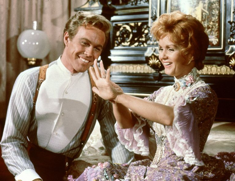 Кадр из фильма Непотопляемая Молли Браун (1964) Кадр из фильма Непотопляемая Молли Браун (1964)