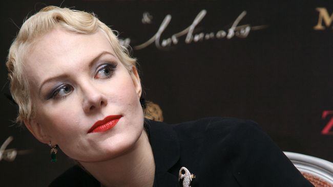 Актриса Рената Литвинова Актриса Рената Литвинова