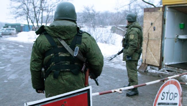 Блок-пост на окраине Горловки Донецкой области перед обменом военнопленными между ДНР и Украиной. 29 декабря 2016 Блок-пост на окраине Горловки Донецкой области перед обменом военнопленными между ДНР и Украиной. 29 декабря 2016