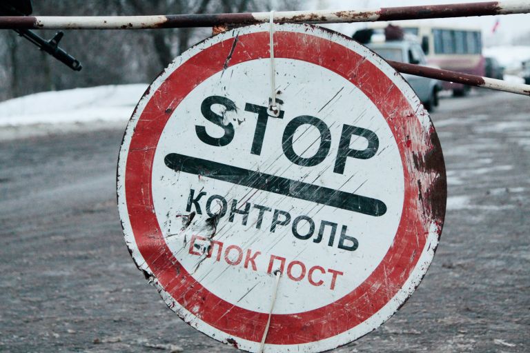 Блок-пост на окраине Горловки Донецкой области, на котором произойдет обмен военнопленными между ДНР и Украиной Блок-пост на окраине Горловки Донецкой области, на котором произойдет обмен военнопленными между ДНР и Украиной