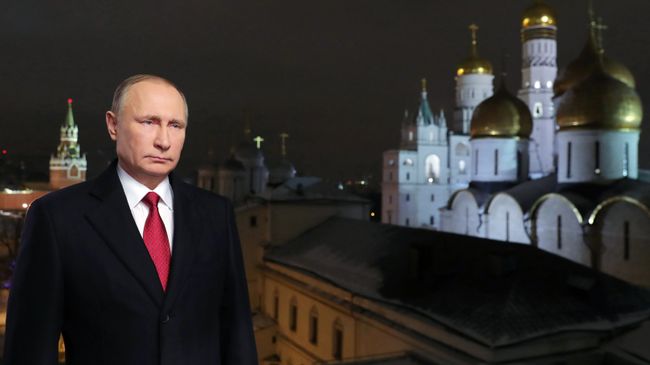 Президент Российской Федерации Владимир Путин во время новогоднего обращения к россиянам. Архивное фото Президент Российской Федерации Владимир Путин во время новогоднего обращения к россиянам. Архивное фото