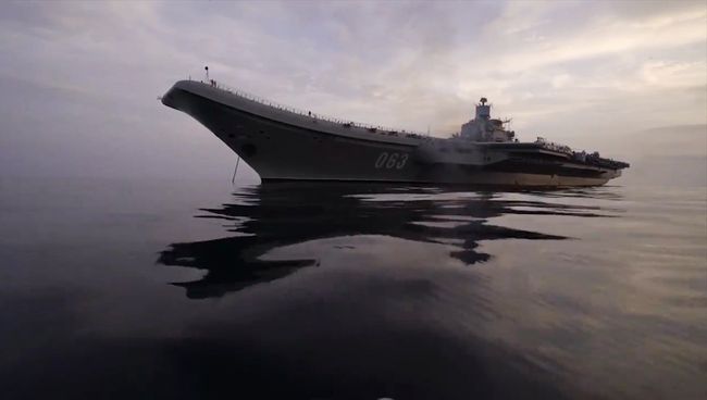 Авианосец Адмирал Кузнецов. Архивное фото