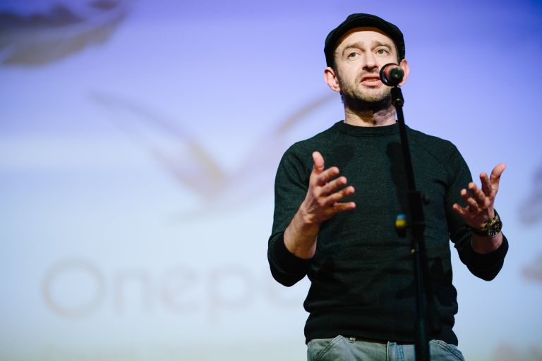 Актер Константин Хабенский на церемонии открытия студии творческого развития CLEVER в Иванове Актер Константин Хабенский на церемонии открытия студии творческого развития CLEVER в Иванове