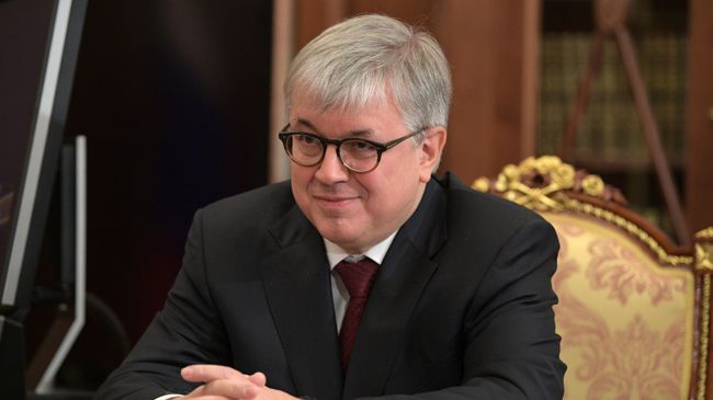 Ректор Высшей школы экономики Ярослав Кузьминов во время встречи в Кремле с президентом РФ Владимиром Путиным. 9 января 2016 Ректор Высшей школы экономики Ярослав Кузьминов во время встречи в Кремле с президентом РФ Владимиром Путиным. 9 января 2016