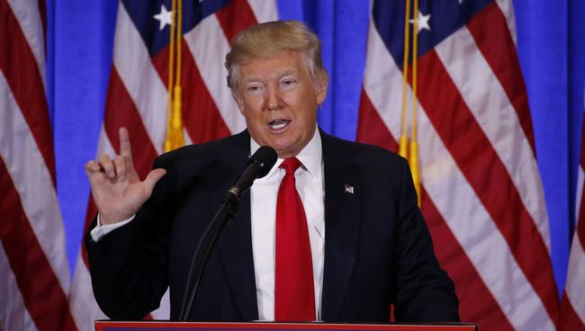Избранный президент США Дональд Трамп во время первой официальной пресс-конференции в Нью-Йорке Избранный президент США Дональд Трамп во время первой официальной пресс-конференции в Нью-Йорке