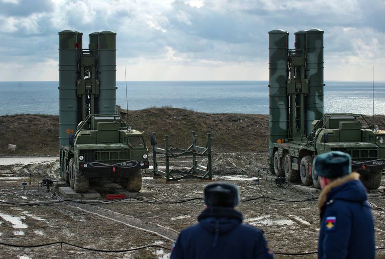 Зенитный ракетный комплекс С-400 Триумф полка противовоздушной обороны в Феодосии Зенитный ракетный комплекс С-400 Триумф полка противовоздушной обороны в Феодосии
