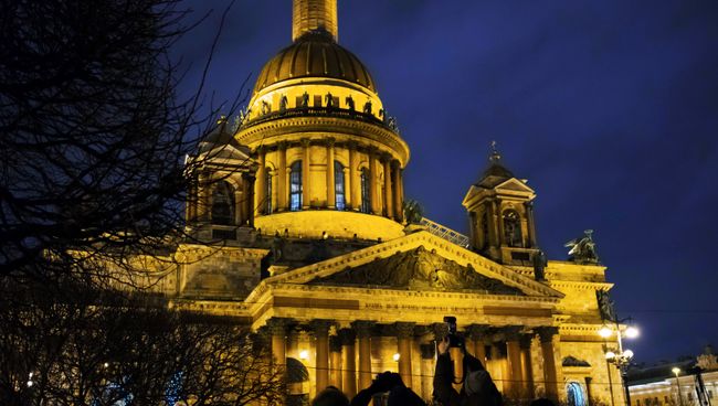 Исаакиевский собор в Санкт-Петербурге Исаакиевский собор в Санкт-Петербурге