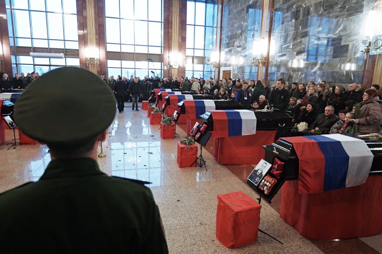 Прощание с погибшими при крушении самолета Ту-154 Прощание с погибшими при крушении самолета Ту-154