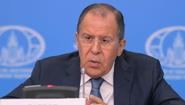 Министр иностранных дел РФ Сергей Лавров на пресс-конференции по итогам деятельности российской дипломатии в 2016 году. 17 января 2017 Министр иностранных дел РФ Сергей Лавров на пресс-конференции по итогам деятельности российской дипломатии в 2016 году. 17 января 2017