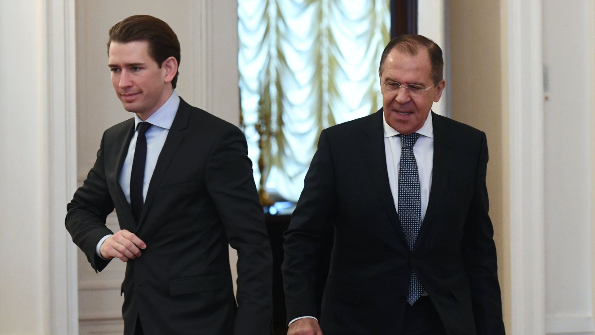 Министр иностранных дел РФ Сергей Лавров и глава МИД Австрии Себастьян Курц во время встречи Министр иностранных дел РФ Сергей Лавров и глава МИД Австрии Себастьян Курц во время встречи - РИА Новости, 1920, 25.08.2021
