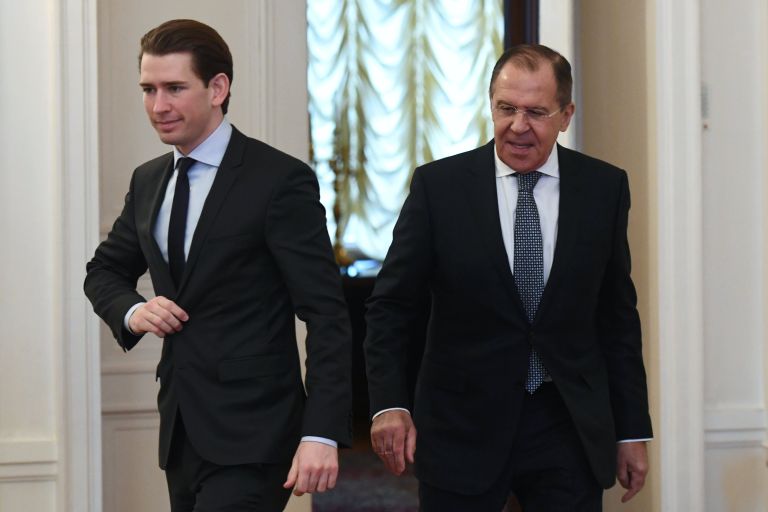 Министр иностранных дел РФ Сергей Лавров и глава МИД Австрии Себастьян Курц во время встречи в Москве. 18 января 2017 Министр иностранных дел РФ Сергей Лавров и глава МИД Австрии Себастьян Курц во время встречи в Москве. 18 января 2017