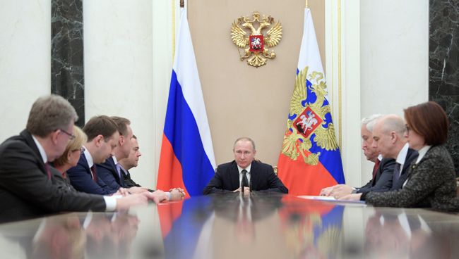 Президент РФ Владимир Путин проводит в Кремле совещание по экономическим вопросам. 18 января 2017 Президент РФ Владимир Путин проводит в Кремле совещание по экономическим вопросам. 18 января 2017