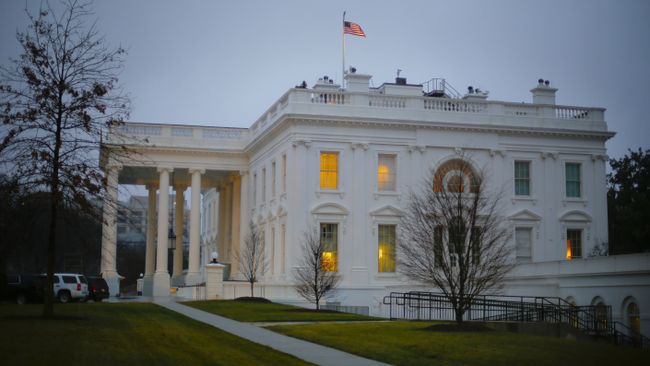 Здание Белого дома в Вашингтоне, США. Архивное фото