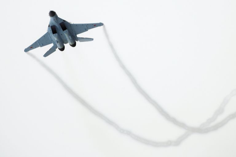 Авиационный комплекс МиГ-35 во время летной демонстрации на презентации в Московской области Авиационный комплекс МиГ-35 во время летной демонстрации на презентации в Московской области
