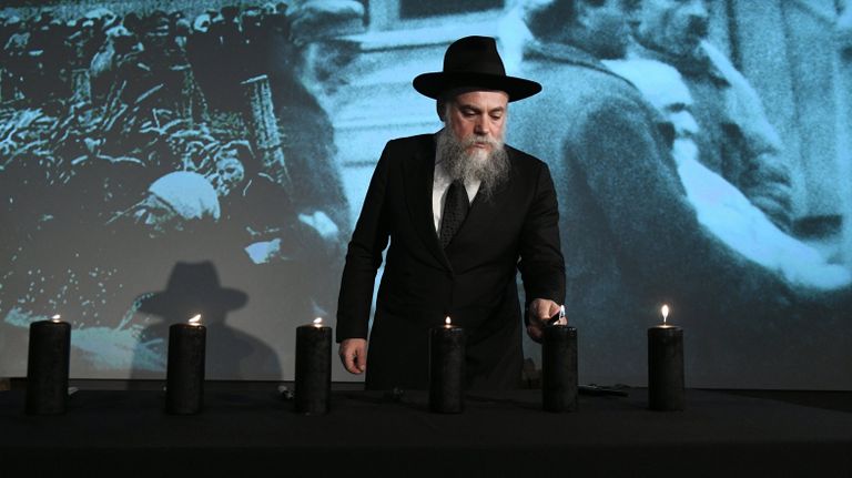 Церемония зажжения свечей, посвященная Международному дню памяти жертв Холокоста, Москва Церемония зажжения свечей, посвященная Международному дню памяти жертв Холокоста, Москва