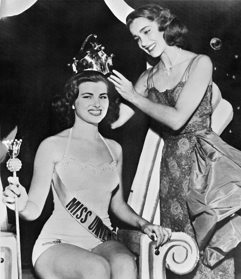 Мисс Вселенная 1953 Кристиан Мартель (Франция) Мисс Вселенная 1953 Кристиан Мартель (Франция)