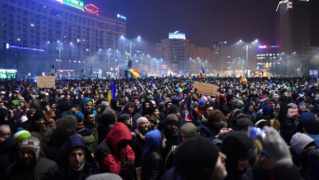 Ночные акции протеста в Румынии. 31 января 2017 год Ночные акции протеста в Румынии. 31 января 2017 год