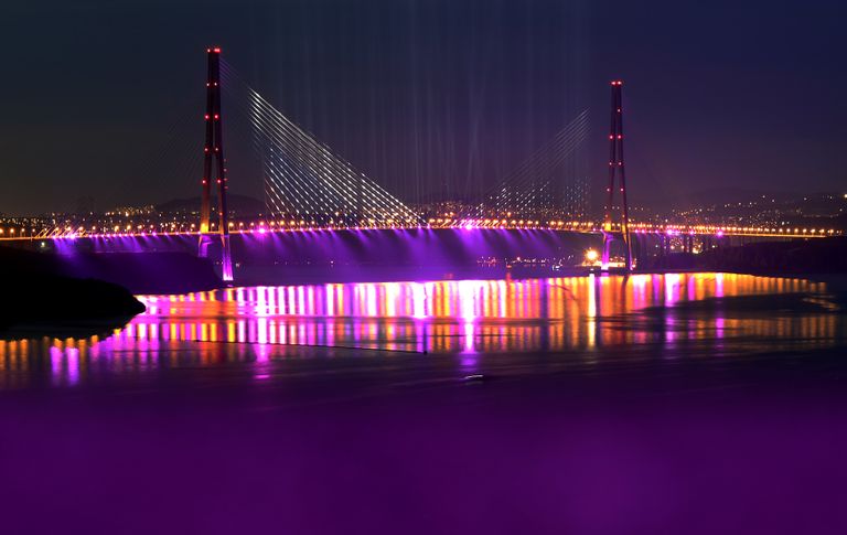 Вантовый мост через пролив Босфор-Восточный во Владивостоке Вантовый мост через пролив Босфор-Восточный во Владивостоке