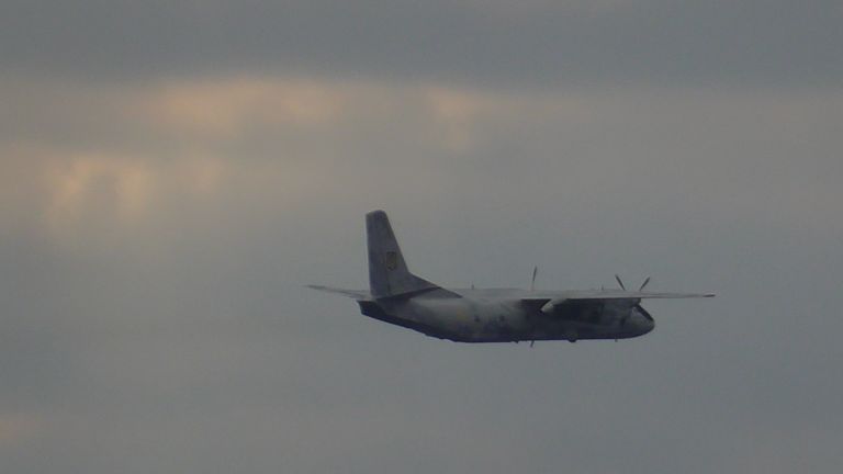 Фото полета украинского Ан-26, якобы обстрелянного с российских буровых вышек Фото полета украинского Ан-26, якобы обстрелянного с российских буровых вышек