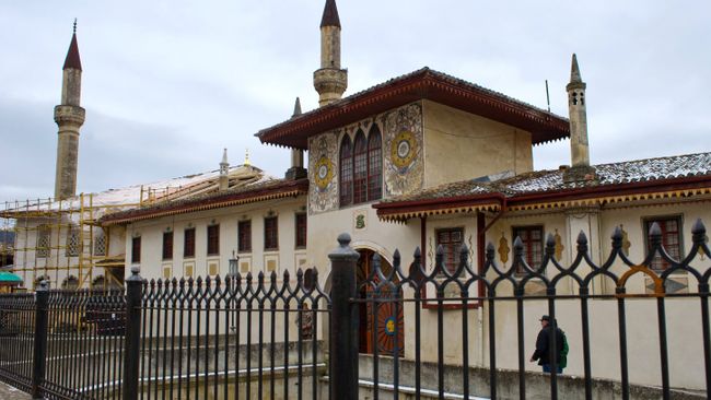 Реставрационные работы в рамках подготовки к 100-летию музейного комплекса Ханского дворца в Бахчисарае Реставрационные работы в рамках подготовки к 100-летию музейного комплекса Ханского дворца в Бахчисарае