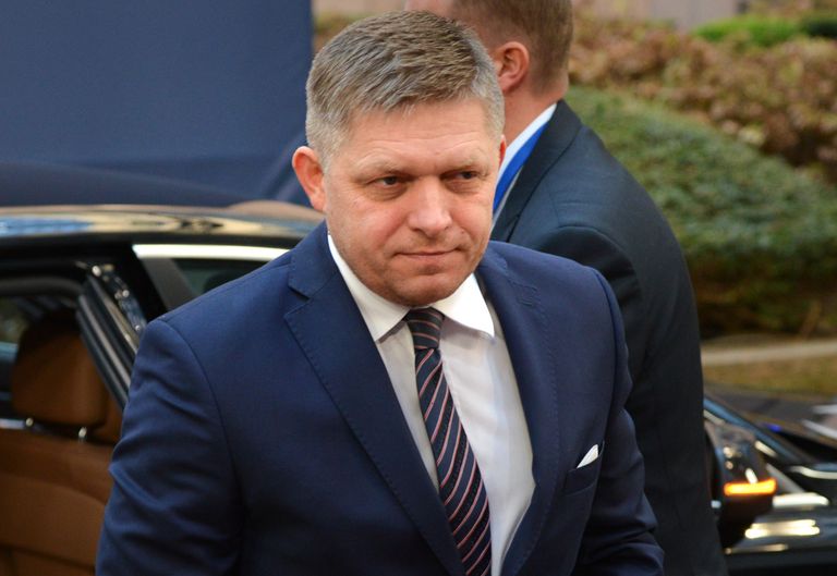 Роберт Фицо Роберт Фицо