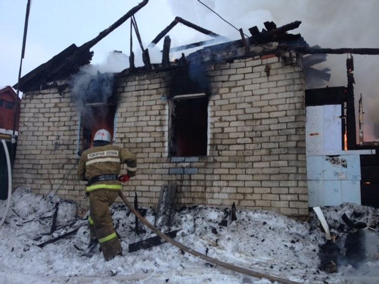 Десятилетняя Юлия Чернова спасла из горящего дома трех своих братьев и двух сестер, Белгородская область