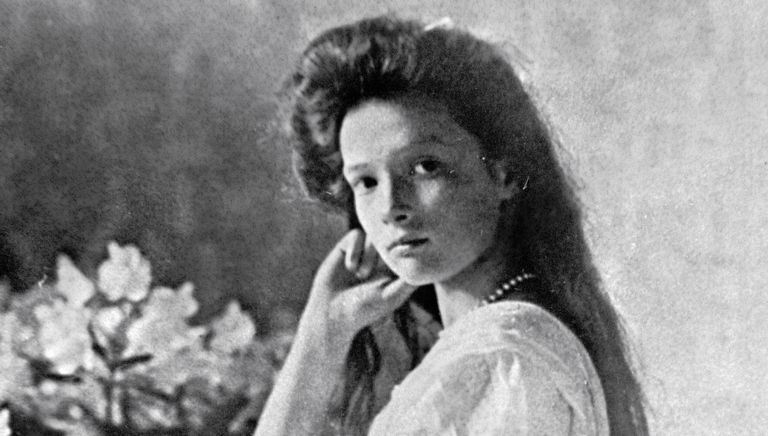 Великая княжна Татьяна - дочь российского императора Николая II Великая княжна Татьяна - дочь российского императора Николая II