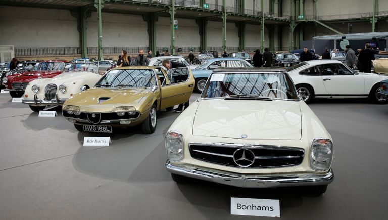 Mercedes-Benz 280 SL Convertible на выставке старинных автомобилей аукционного дома Bonhams Mercedes-Benz 280 SL Convertible на выставке старинных автомобилей аукционного дома Bonhams