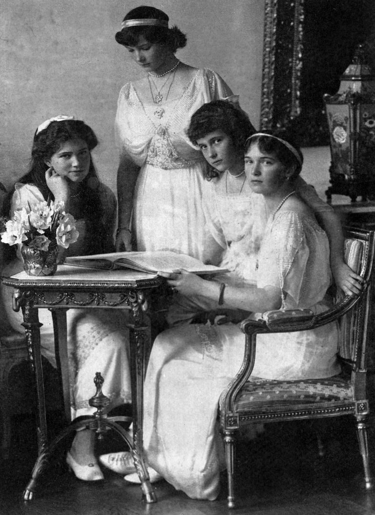 Великие княжны, дочери Императора Николая II, Мария, Татьяна, Анастасия и Ольга Великие княжны, дочери Императора Николая II, Мария, Татьяна, Анастасия и Ольга