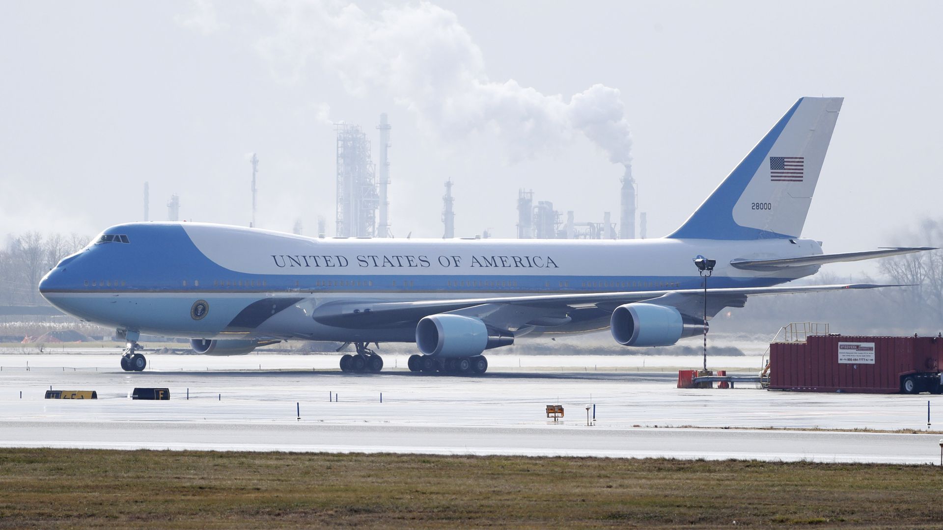 Самолет Boeing-747 президента США Дональда Трампа (Air Force One) Самолет Boeing-747 президента США Дональда Трампа (Air Force One) - РИА Новости, 1920, 24.05.2025