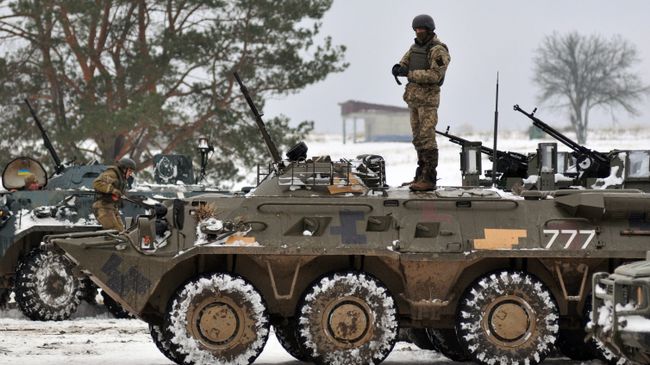 Военнослужащие вооруженных сил Украины. Архивное фото Военнослужащие вооруженных сил Украины. Архивное фото