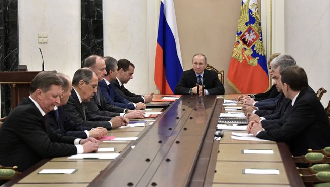 Президент РФ Владимир Путин на заседании Совбеза РФ. 9 февраля 2017 Президент РФ Владимир Путин на заседании Совбеза РФ. 9 февраля 2017