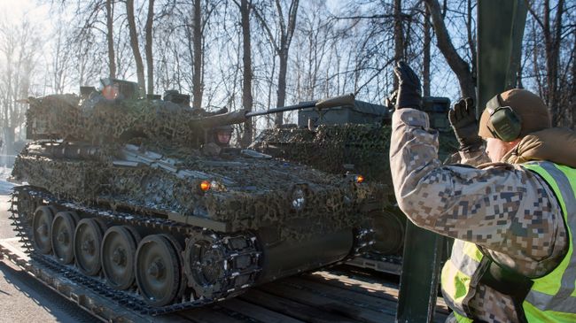 Боевая разведывательная машина FV107 SCIMITAR (Великобритания) на демонстрации военной техники и вооружения НАТО в Латвии. 8 февраля 2017 Боевая разведывательная машина FV107 SCIMITAR (Великобритания) на демонстрации военной техники и вооружения НАТО в Латвии. 8 февраля 2017