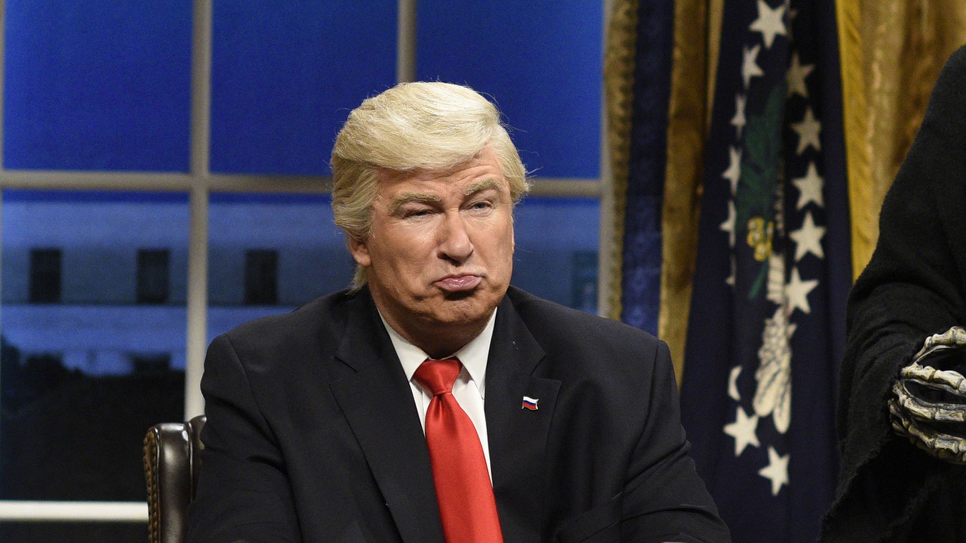 Актер Алек Болдуин пародирует Дональда Трампа. Архивное фото Актер Алек Болдуин пародирует Дональда Трампа. Архивное фото - РИА Новости, 1920, 11.02.2017