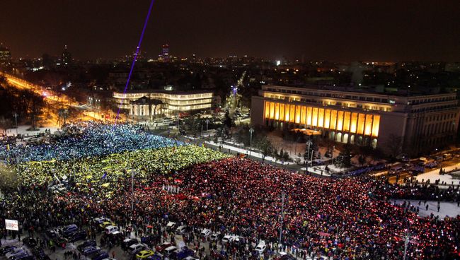 Многотысячные протесты в Румынии. 12.02.2017 Многотысячные протесты в Румынии. 12.02.2017