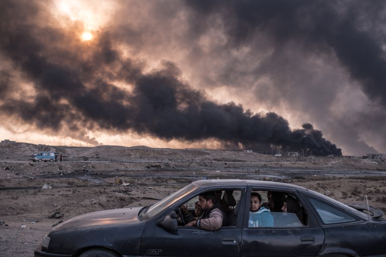 Iraq’s Battle to Reclaim Its Cities фотографа Сергея Пономарева занявшего второе место в категории События в фотоконкурсе World Press Photo Iraq’s Battle to Reclaim Its Cities фотографа Сергея Пономарева занявшего второе место в категории События в фотоконкурсе World Press Photo