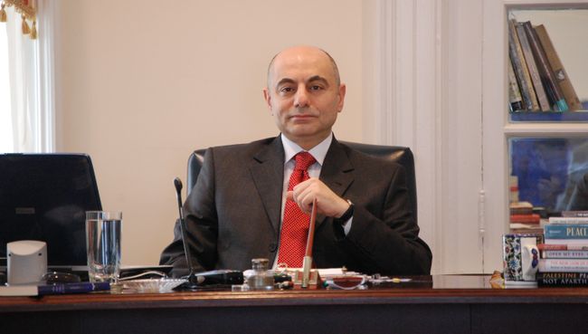 Посол Сирийской Арабской Республики в КНР Имад Мустафа Посол Сирийской Арабской Республики в КНР Имад Мустафа