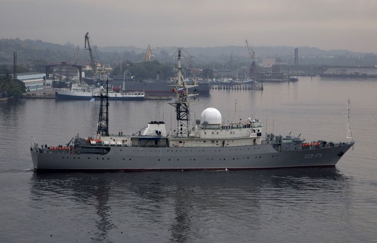 Разведывательный корабль ССВ-175 Виктор Леонов Разведывательный корабль ССВ-175 Виктор Леонов