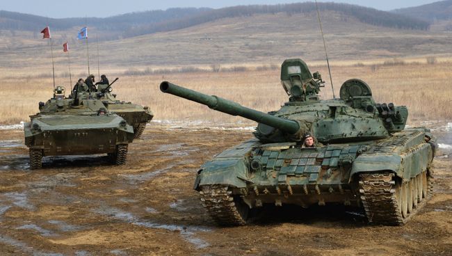 Всеармейские соревнования Танковый биатлон и Суворовский натиск. Архивное фото Всеармейские соревнования Танковый биатлон и Суворовский натиск. Архивное фото
