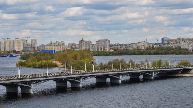 Чернавский мост в Воронеже. Архивное фото Чернавский мост в Воронеже. Архивное фото