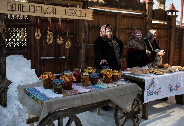 Празднование Масленицы в историко-культурном музее-заповеднике в поселке Большеречье в Омской области Празднование Масленицы в историко-культурном музее-заповеднике в поселке Большеречье в Омской области