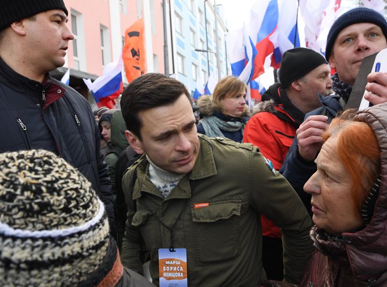 Член федерального политсовета движения Солидарность Илья Яшин на марше памяти Бориса Немцова, приуроченного ко второй годовщине убийства политика Член федерального политсовета движения Солидарность Илья Яшин на марше памяти Бориса Немцова, приуроченного ко второй годовщине убийства политика