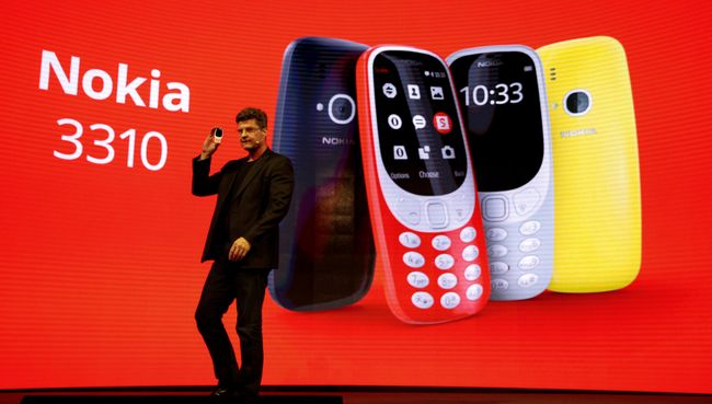 Глава HMD Global Арто Нуммела представляет обновленную Nokia 3310 Глава HMD Global Арто Нуммела представляет обновленную Nokia 3310