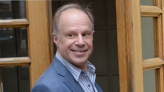 Авангард Леонтьев во время сбора труппы в МХТ имени А.П. Чехова Авангард Леонтьев во время сбора труппы в МХТ имени А.П. Чехова