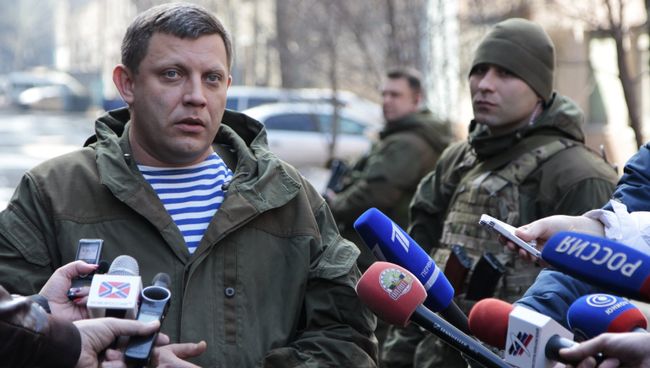 Глава Донецкой народной республики Александр Захарченко во время посещения Юзовского металлургического завода в Донецке. 1 марта 2017 Глава Донецкой народной республики Александр Захарченко во время посещения Юзовского металлургического завода в Донецке. 1 марта 2017