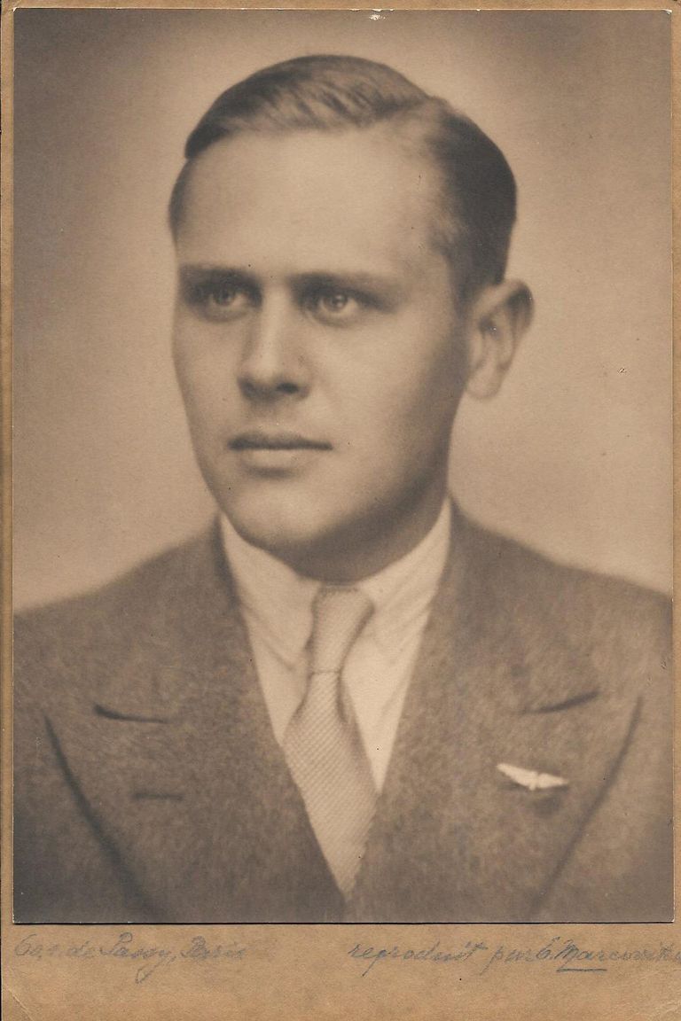 Никита Добрынин. Париж. 1932 год Никита Добрынин. Париж. 1932 год