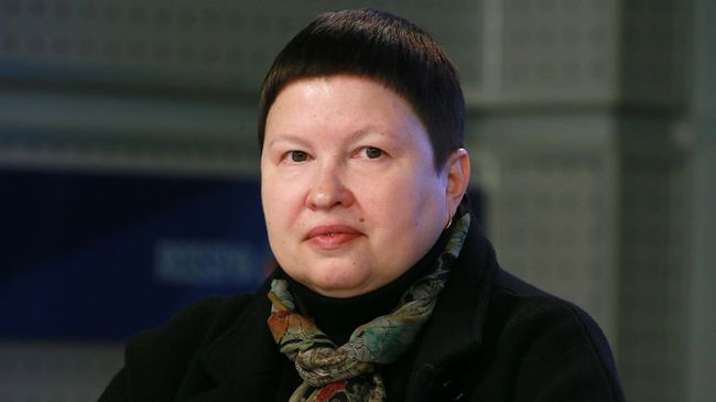 Елена Сутормина