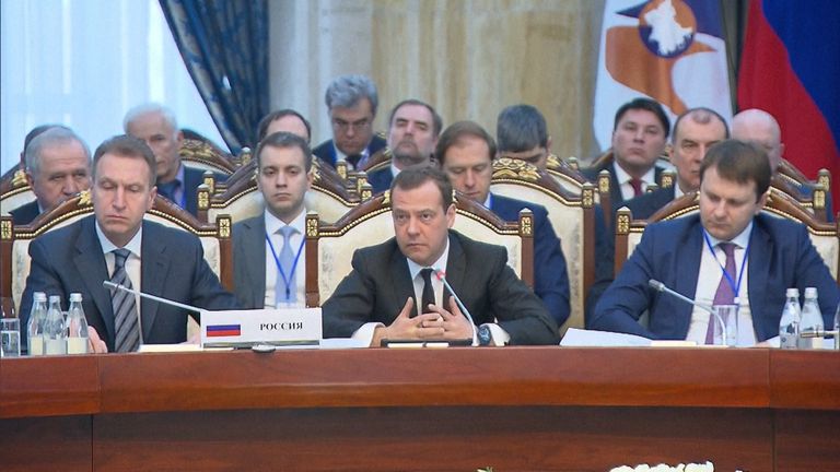 Медведев призвал участников ЕАЭС не упражняться в подсчетах цены российского газа Медведев призвал участников ЕАЭС не упражняться в подсчетах цены российского газа