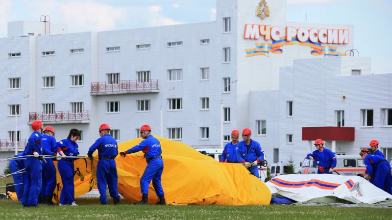 Установка мобильного лагеря отряда Центроспас МЧС РФ Установка мобильного лагеря отряда Центроспас МЧС РФ